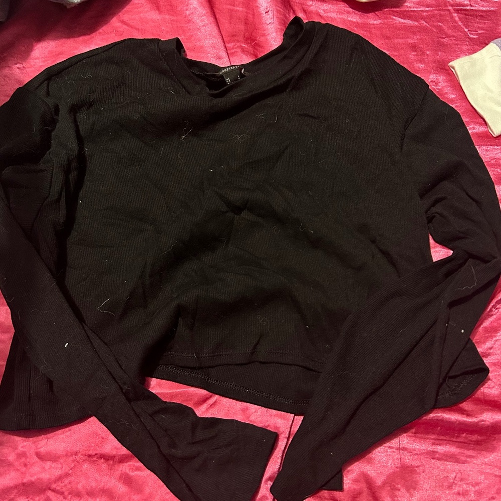 black crop top